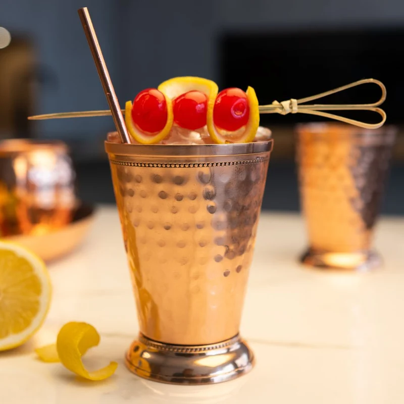 Kupferbecher Caesar – Cocktailbecher (gehämmert, römisch-geprägter Stil, 300 ml)