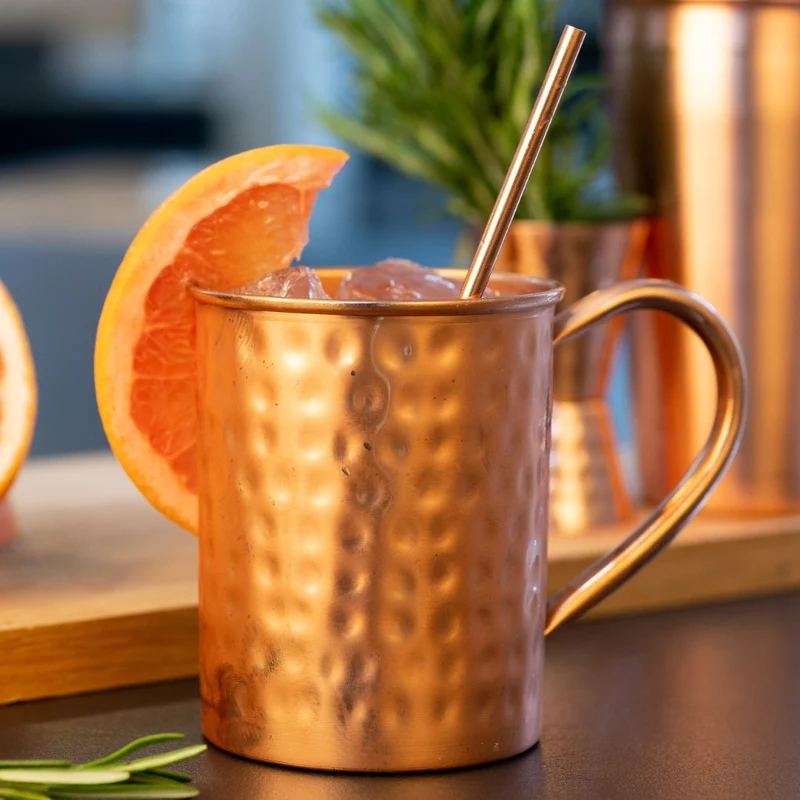 Kupferbecher-Set Barca – 4x Cocktailbecher (gehämmert, 400 ml) + 6-teiliges Zubehör-Set