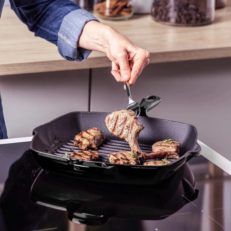 BK Grillpfanne Bourgogne Jet Black Gusseisen 26 x 26 cm - emaillierte Antihaftbeschichtung