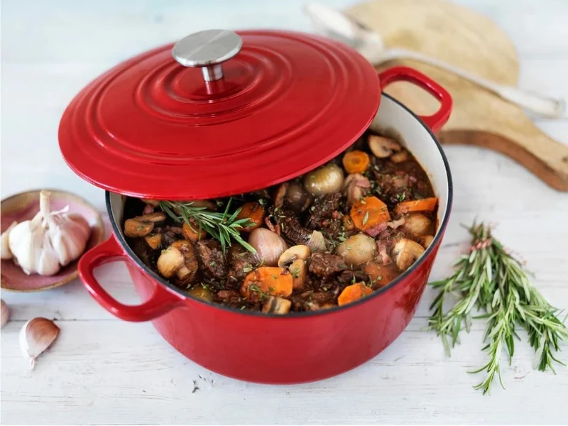 BK Bräter Bourgogne Chili Red Gusseisen ø 26 cm / 5,3 Liter - emaillierte Antihaftbeschichtung