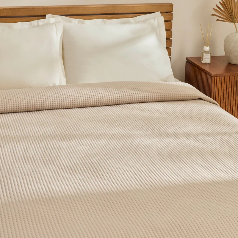 Karaca Chloe Tagesdecke, Einzelbett, Beige