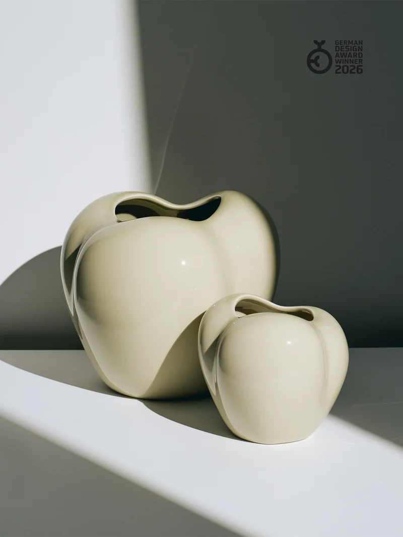 Mini Poppy Vase, moon dust