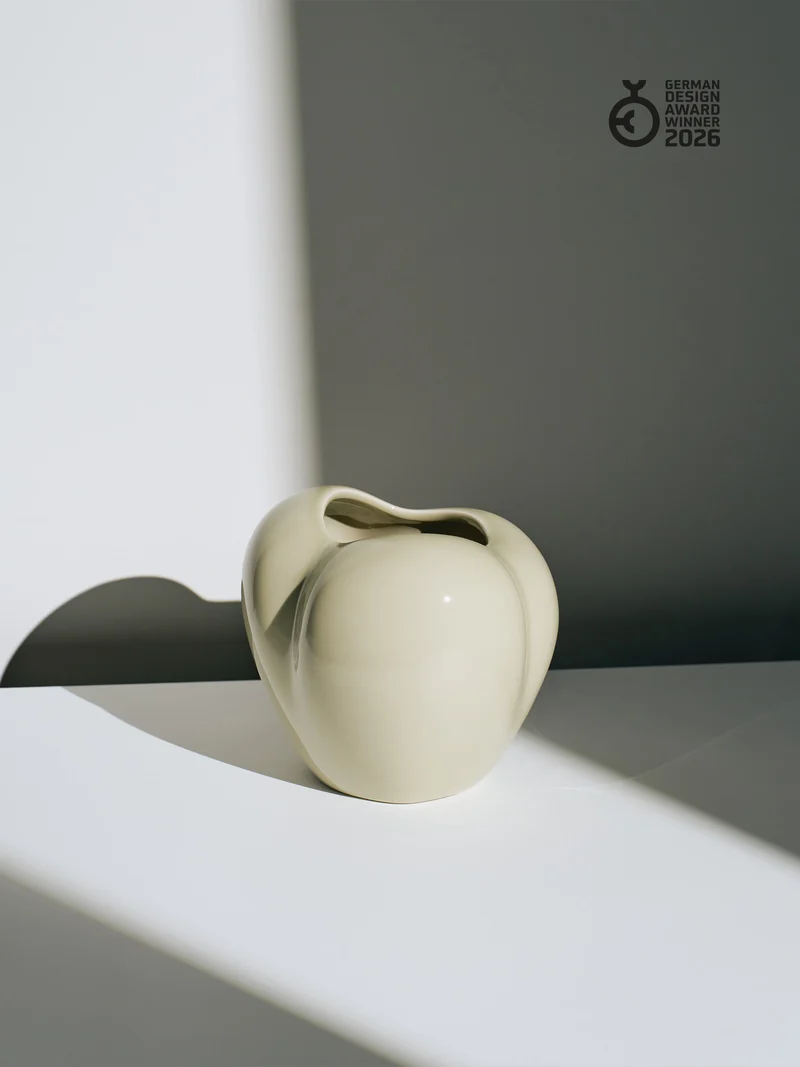 Mini Poppy Vase, moon dust