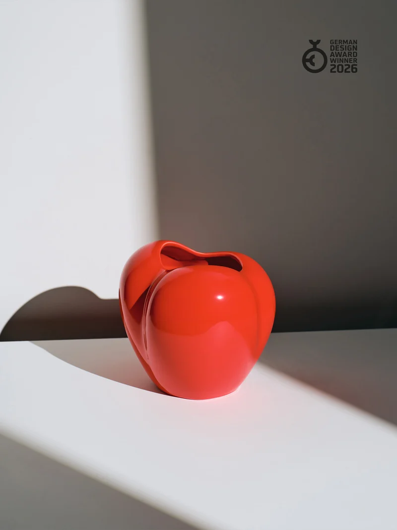 Mini Poppy Vase, hot chili