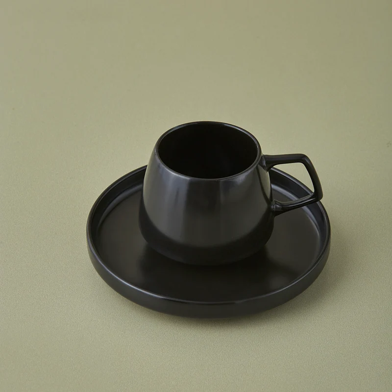 Karaca Streamline Saturn 4-teiliges 2-Personen-Kaffeetassen-Set, Mattschwarz