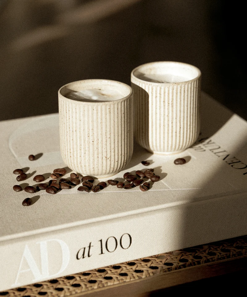 Keramik Becher im geriffeltem Design Beige | Paris