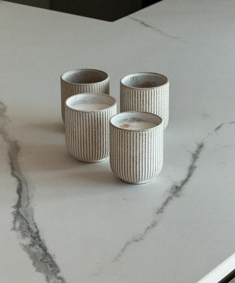 Keramik Becher im geriffeltem Design Beige | Paris