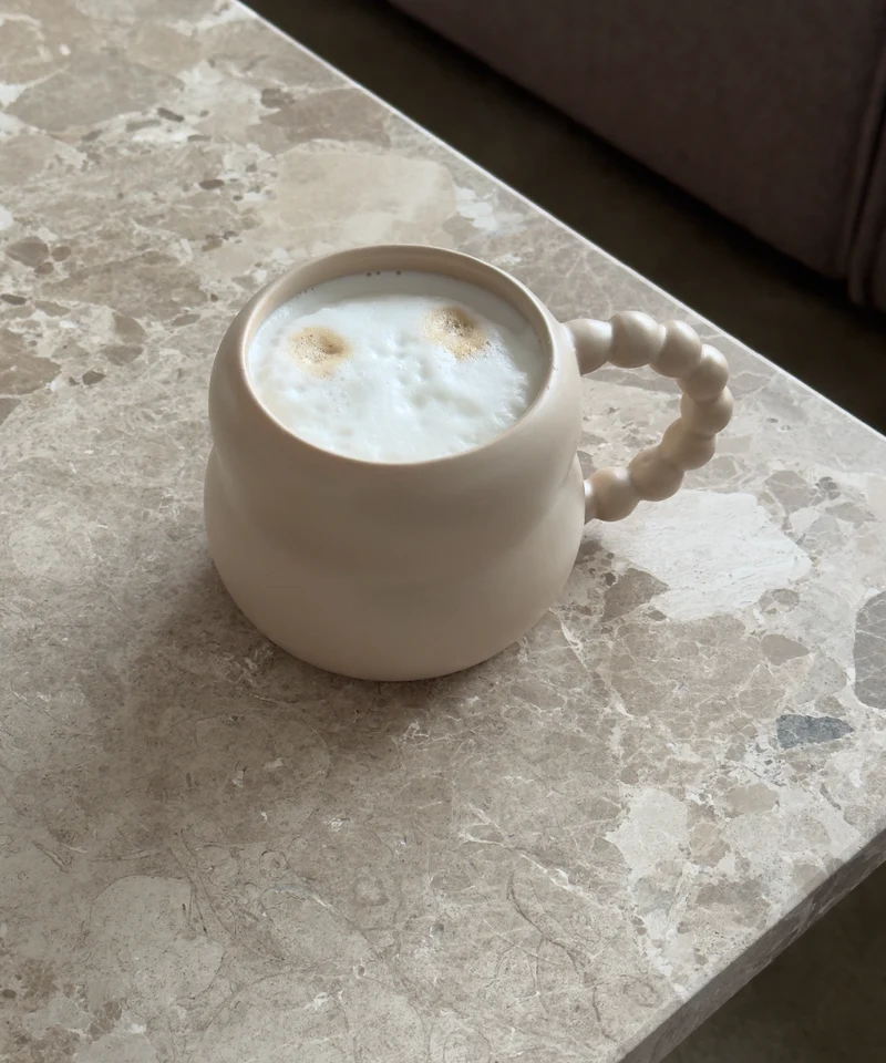 Keramiktasse Perlenhenkel Beige | Chloé