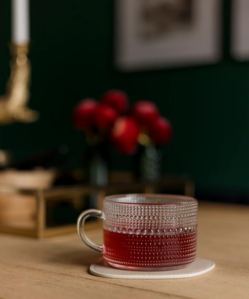 Perlenbesetzte Glastasse | Atlanta