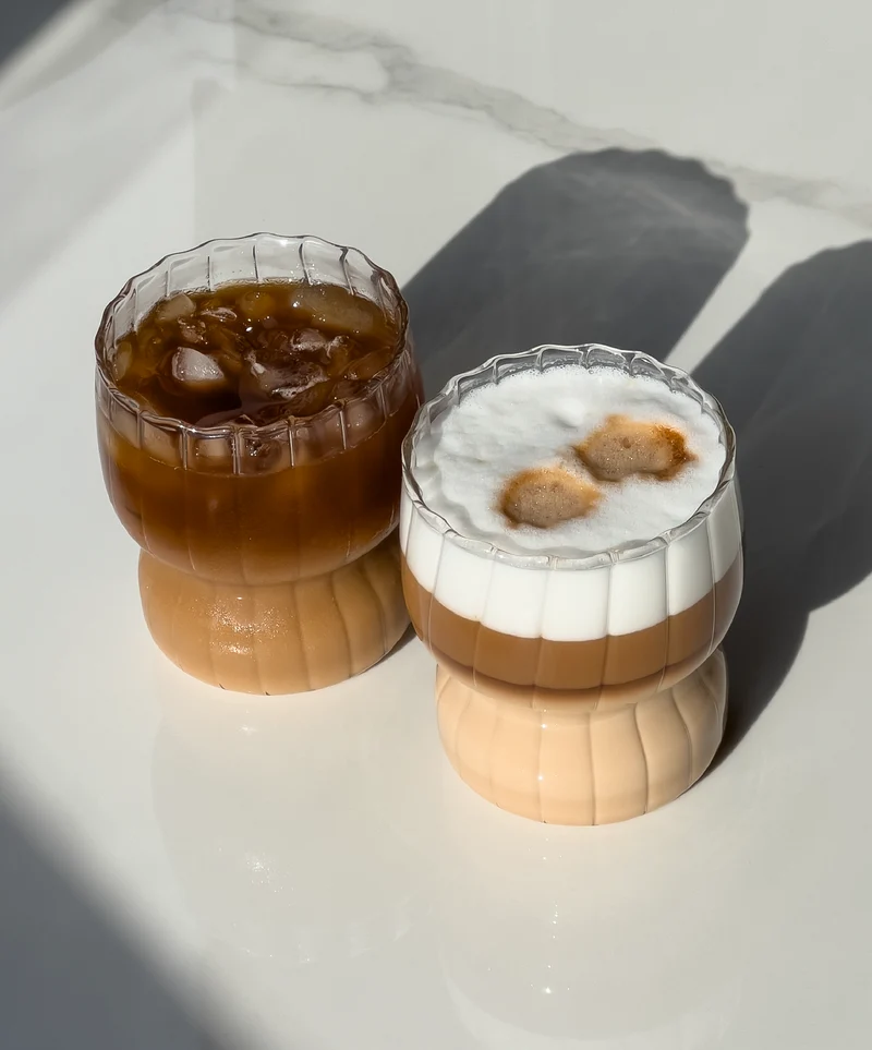 Kurviges Glas Streifen-Design | Norway