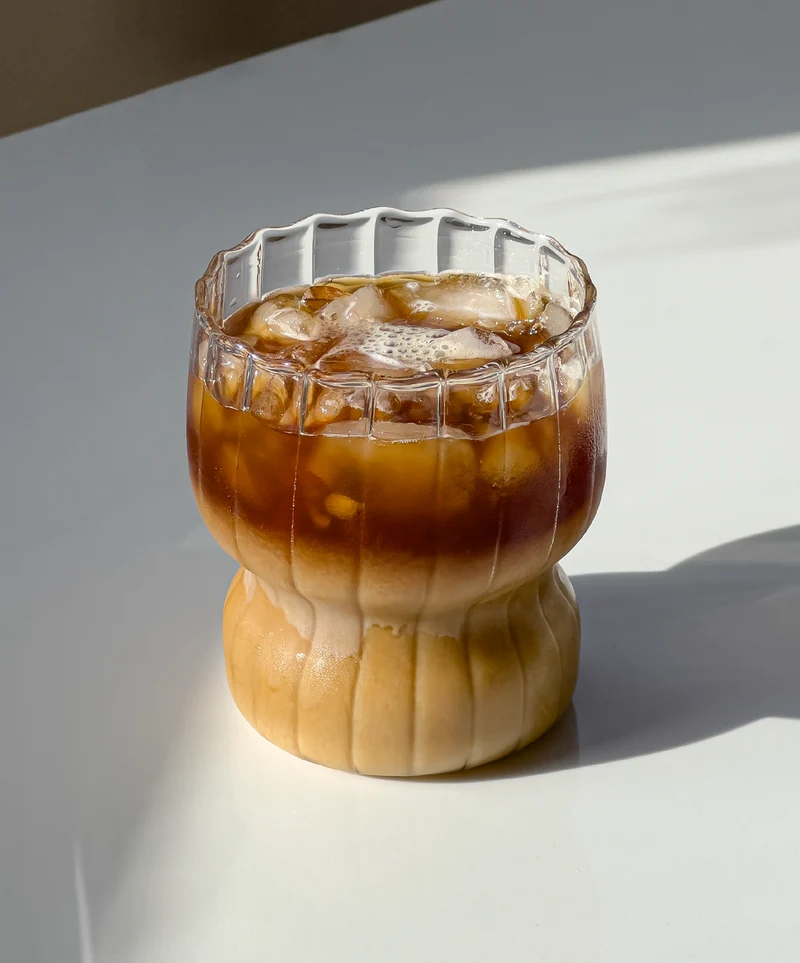 Kurviges Glas Streifen-Design | Norway