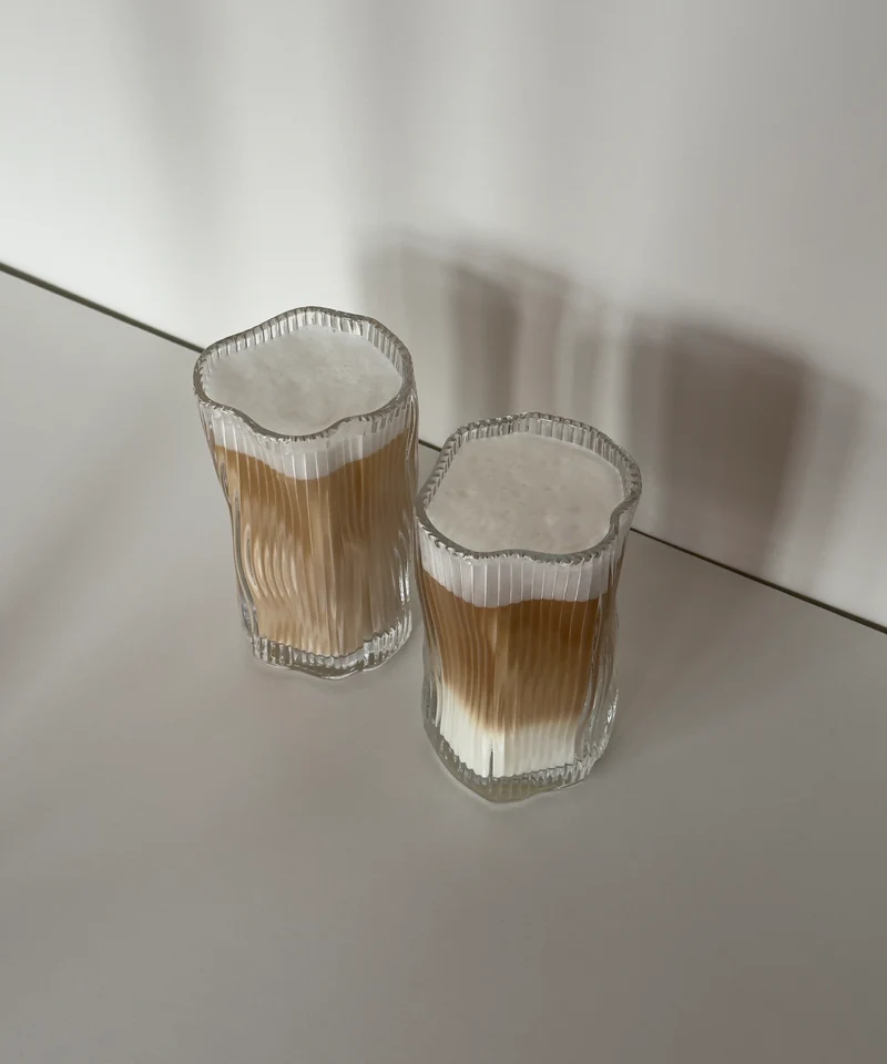 Geriffeltes organisches Glas | Alaska