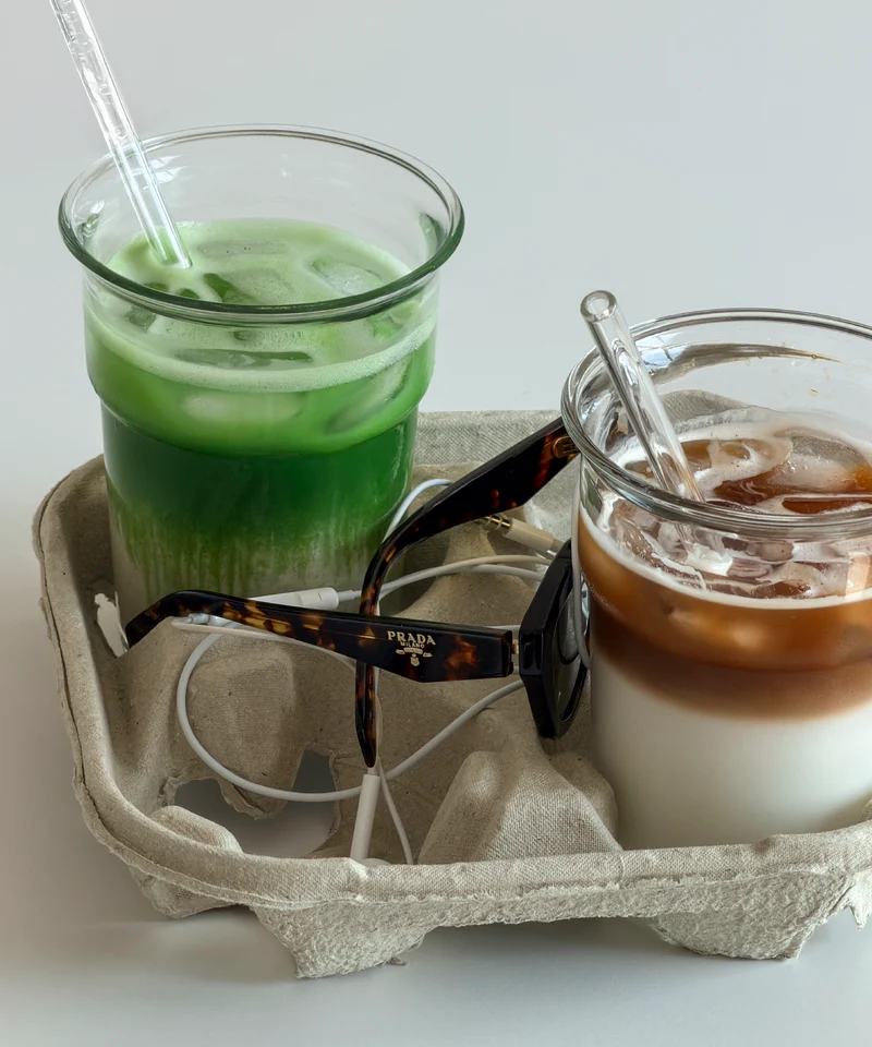 Klares Trinkglas im To-Go Design | Liva