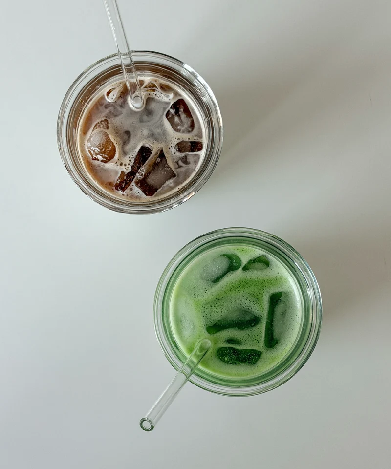 Klares Trinkglas im To-Go Design | Liva