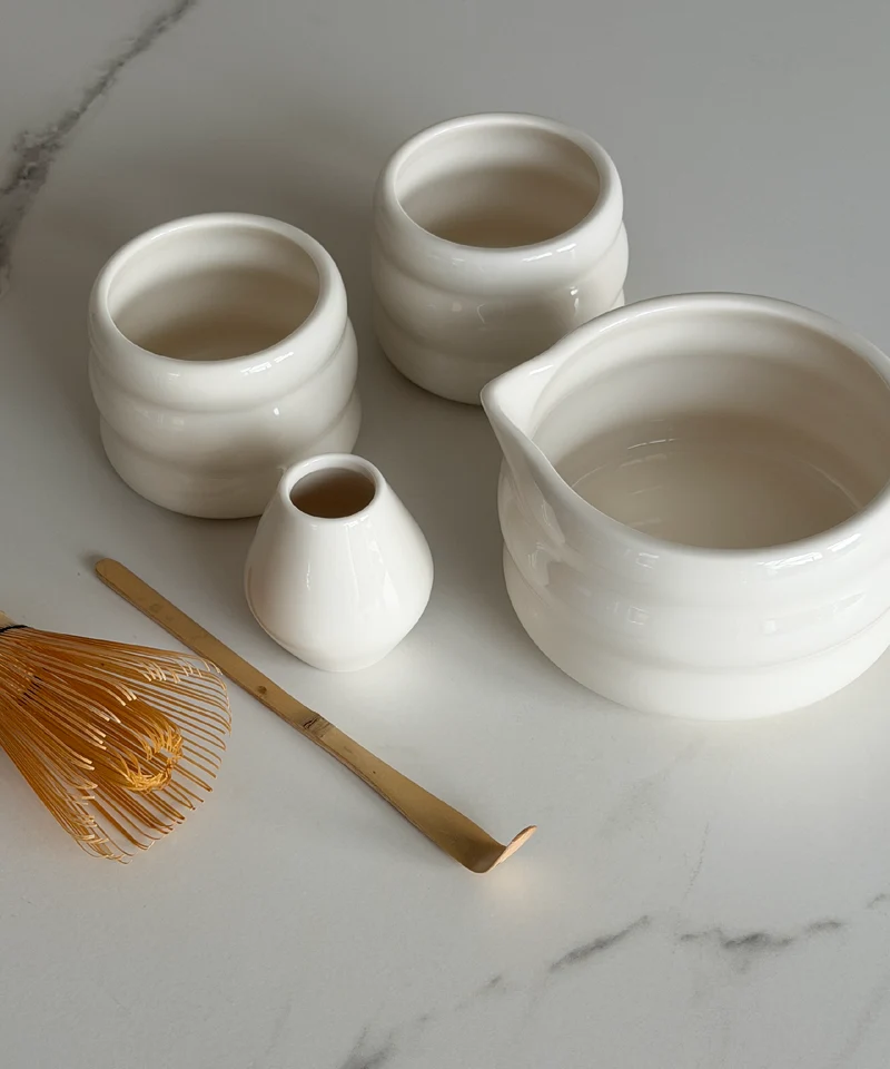 Matcha Komplett-Set mit zwei Keramik Becher | Akio