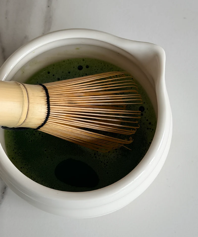 Matcha Komplett-Set mit zwei Keramik Becher | Akio