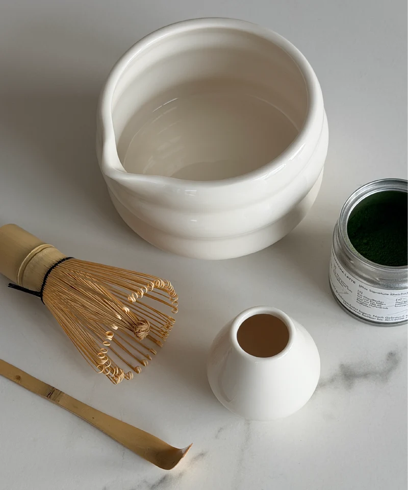 Matcha Set mit Löffel & Besen + Halter | Akio