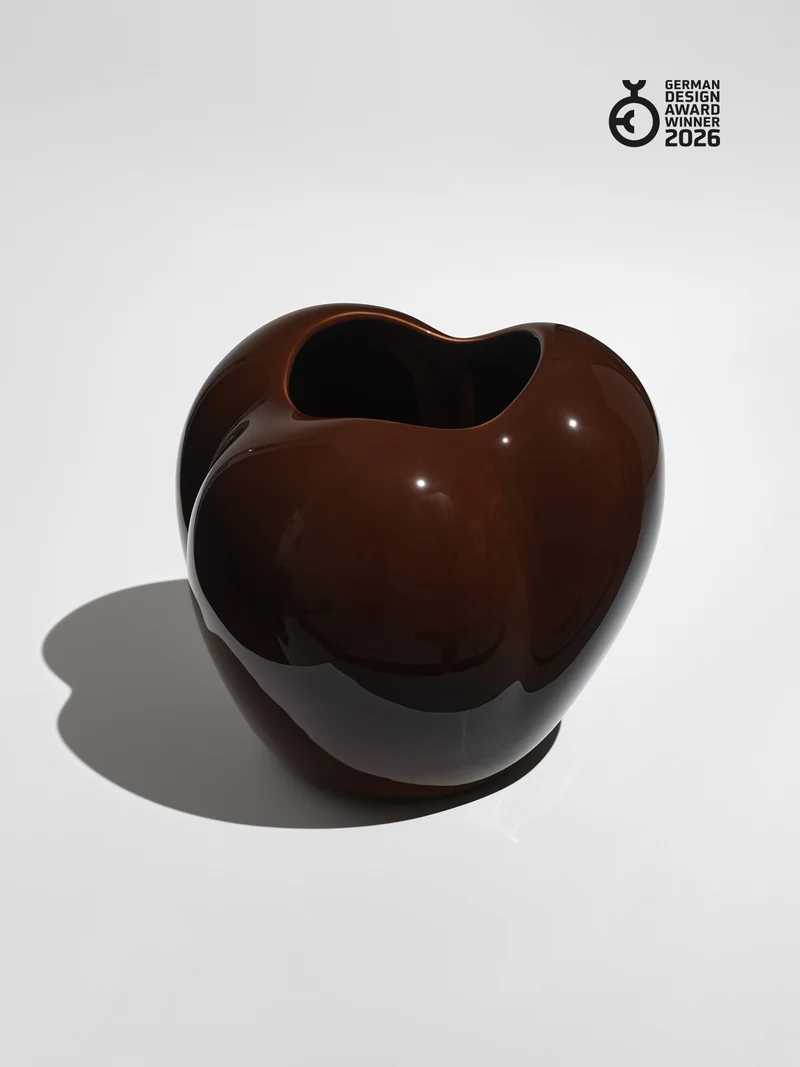 Poppy Vase, chocolate brown