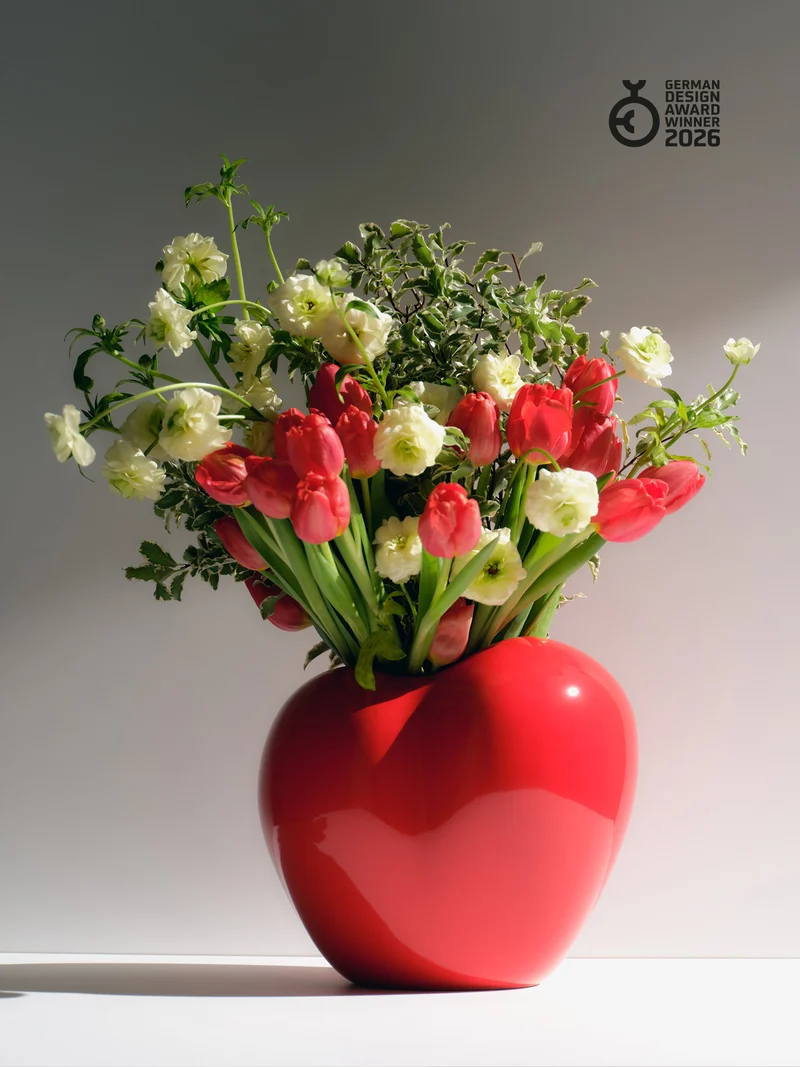 Poppy Vase, hot chili