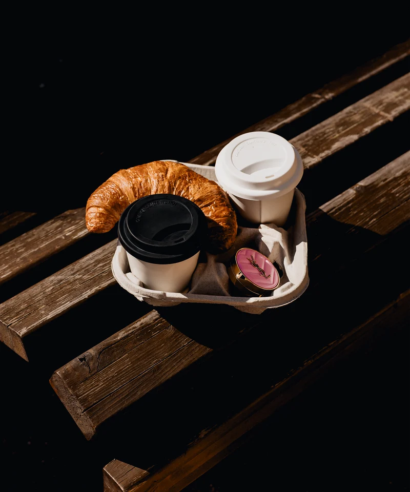 Keramik To-Go Becher mit schwarzem Silikon-Deckel | Brooklyn