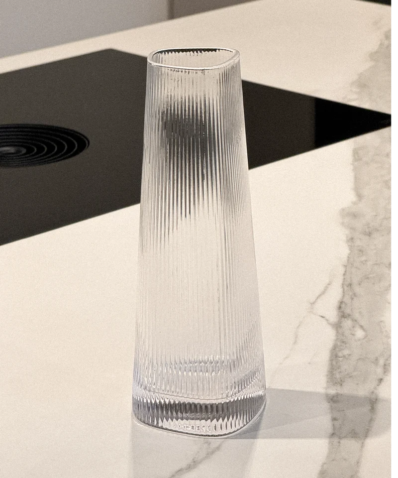 Karaffe im gerillten Design | Venice