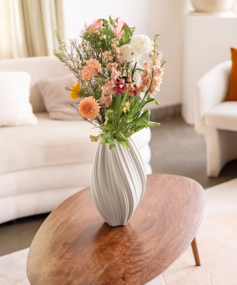 Längliche Keramik Vase Weiß | Flora