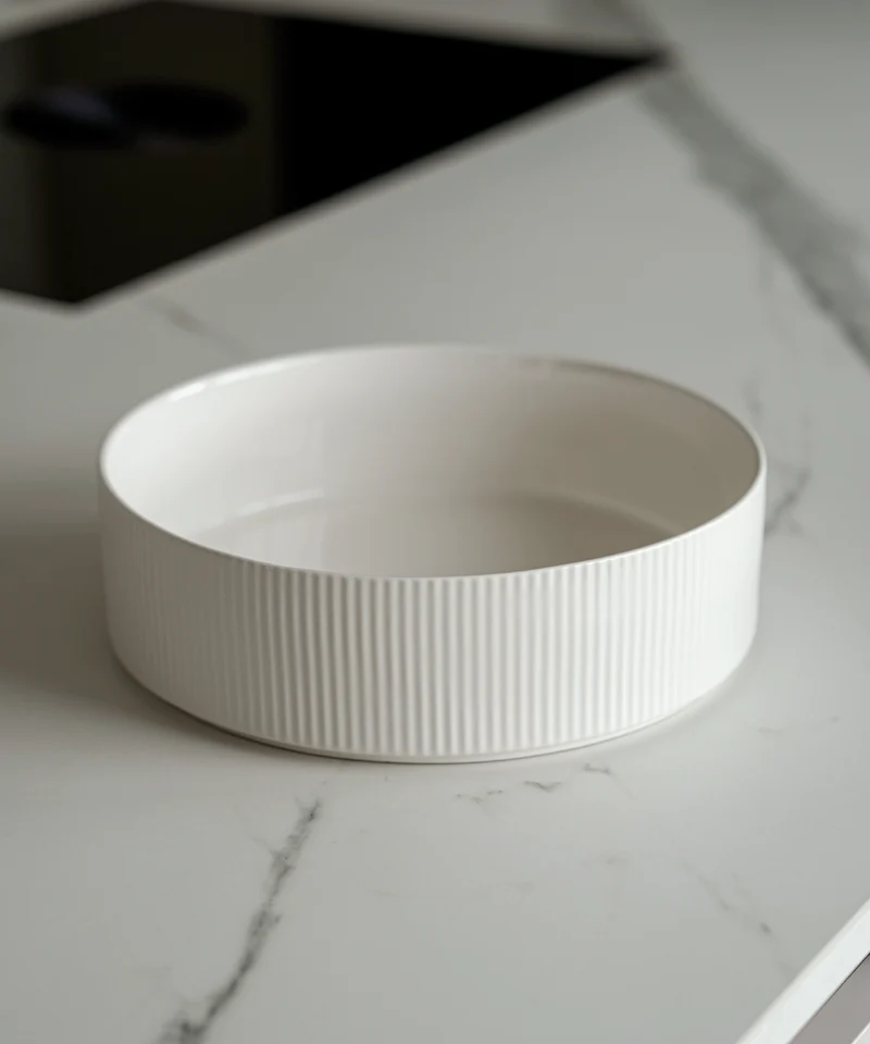 Große Bowl Ø27cm in Cremeweiß gerillt | Nia