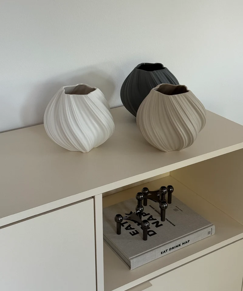 Kleine Keramik Vase in Cremeweiß | Flora