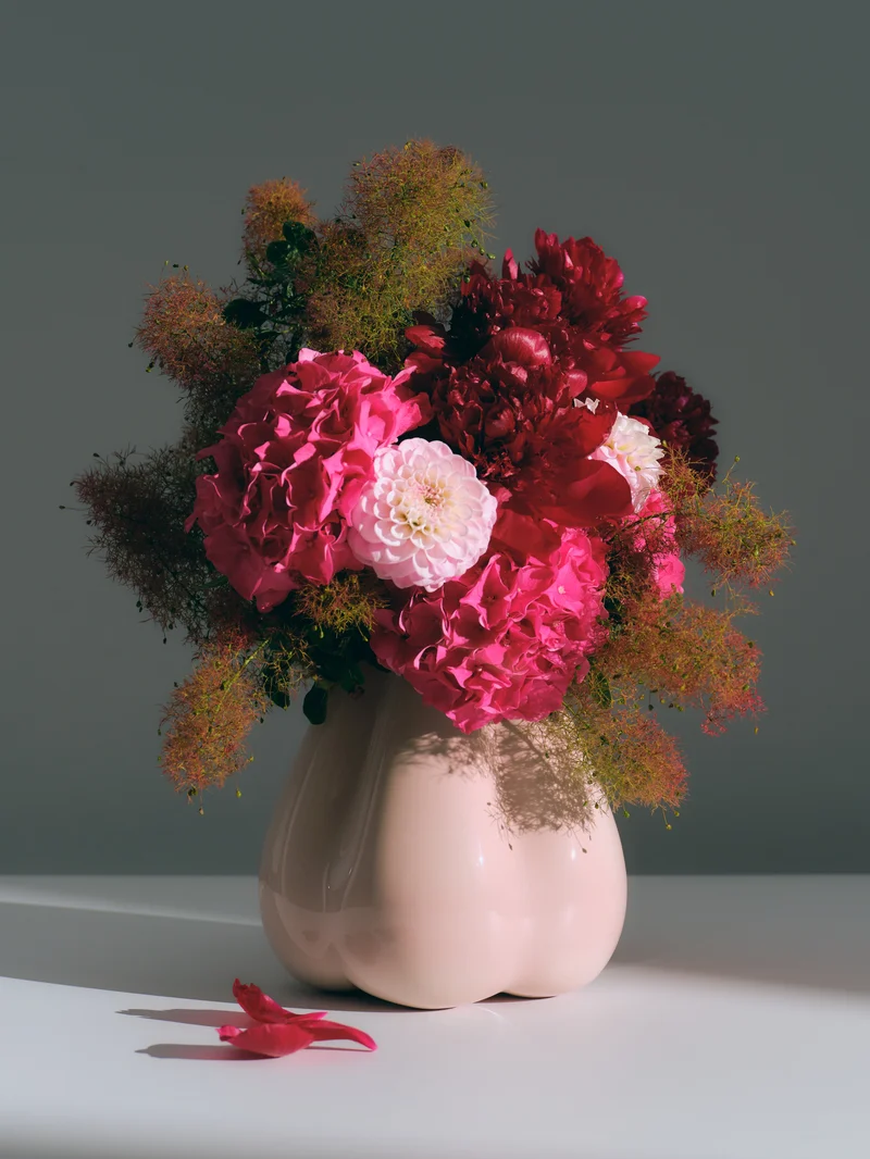 Dumpling Vase, milky pink