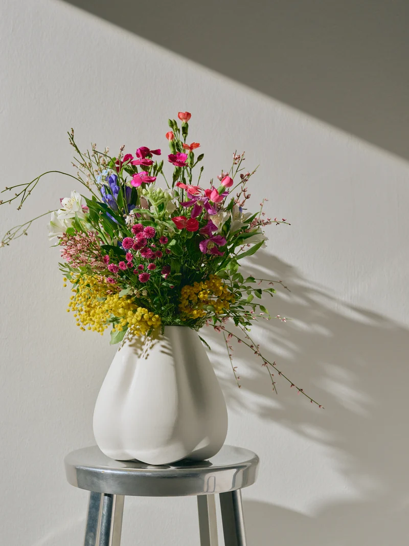 Dumpling Vase, white, matte finish