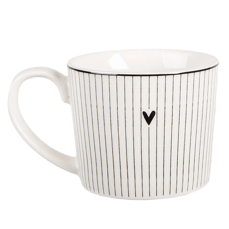 Becher 275 ml, weißes Porzellan, Herzmotiv Streifen