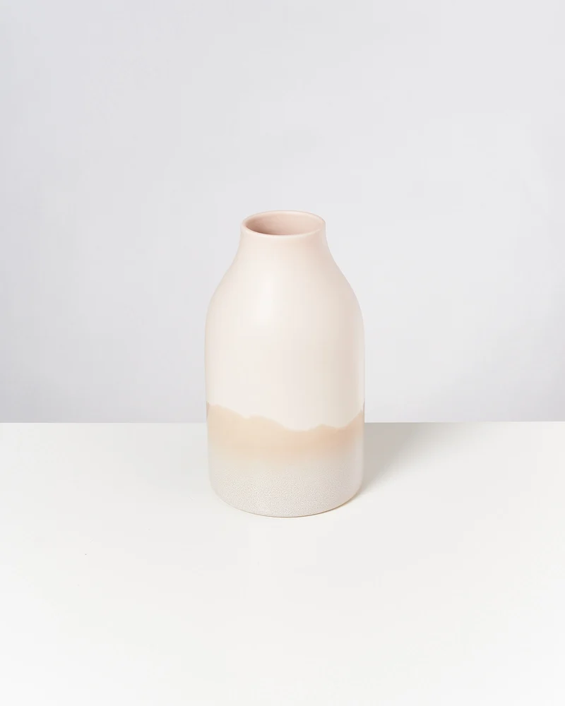 Marisa Vase M sand