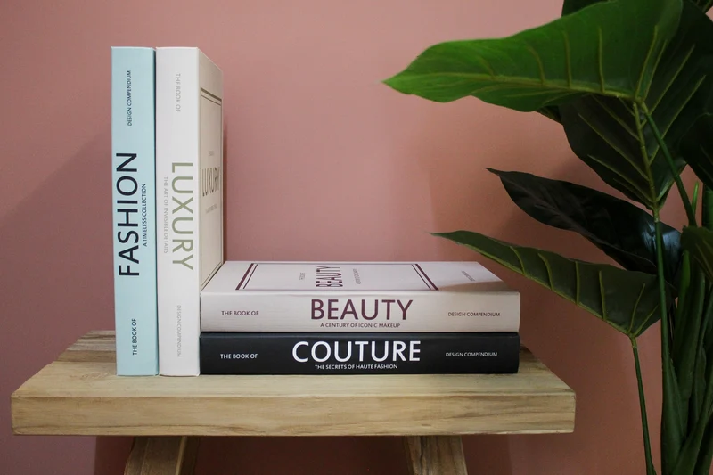 Books fashion 30x21x7cm 4 assortie