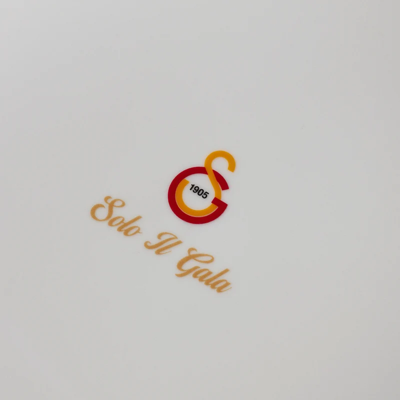 Karaca x Galatasaray Lizenziertes Forever Bone 24-teiliges Tafelservice für 6 Personen