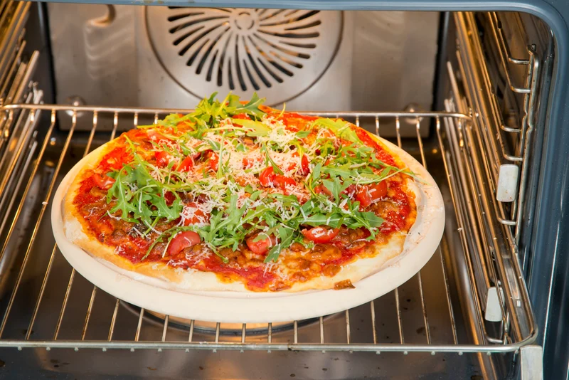 CeraFlam® – Pizzaplatte für Backofen und Kugelgrill
