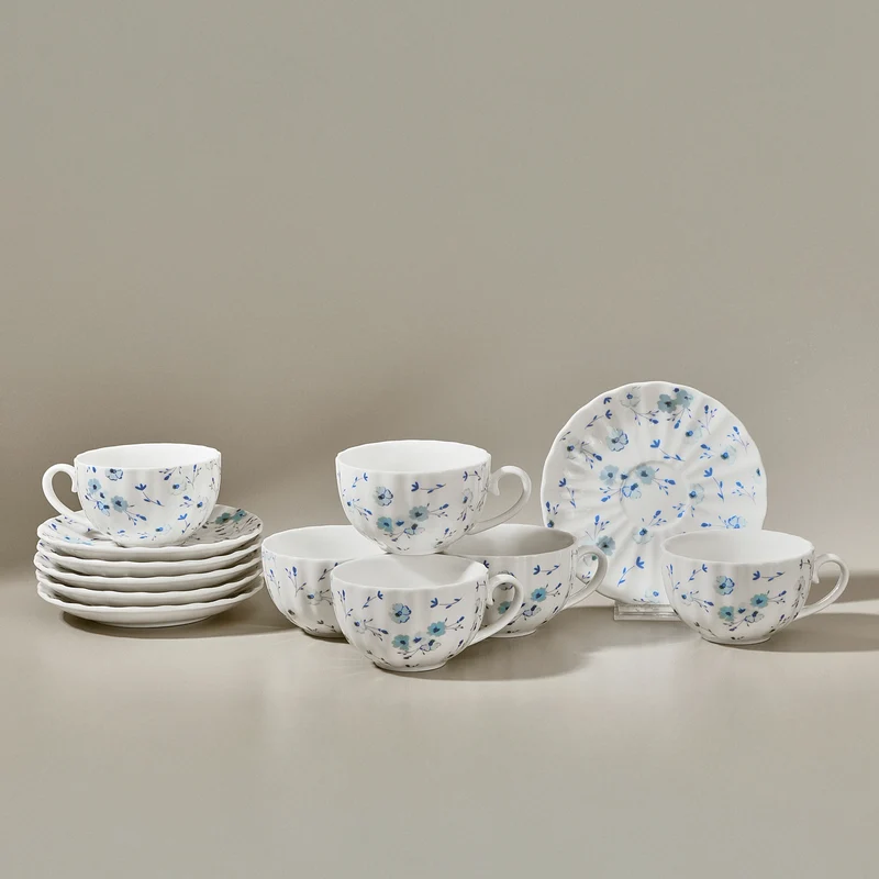 Karaca Blossom Bone-China Teetassen- und Untertassen-Set, 12-teilig, für 6 Personen, 220 ml, Blau