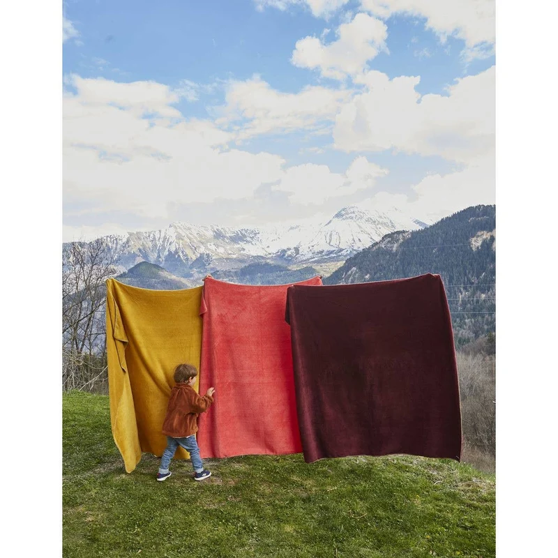 Sylvie Thiriez warme Fleecedecke in Aubergine: 150x175 cm