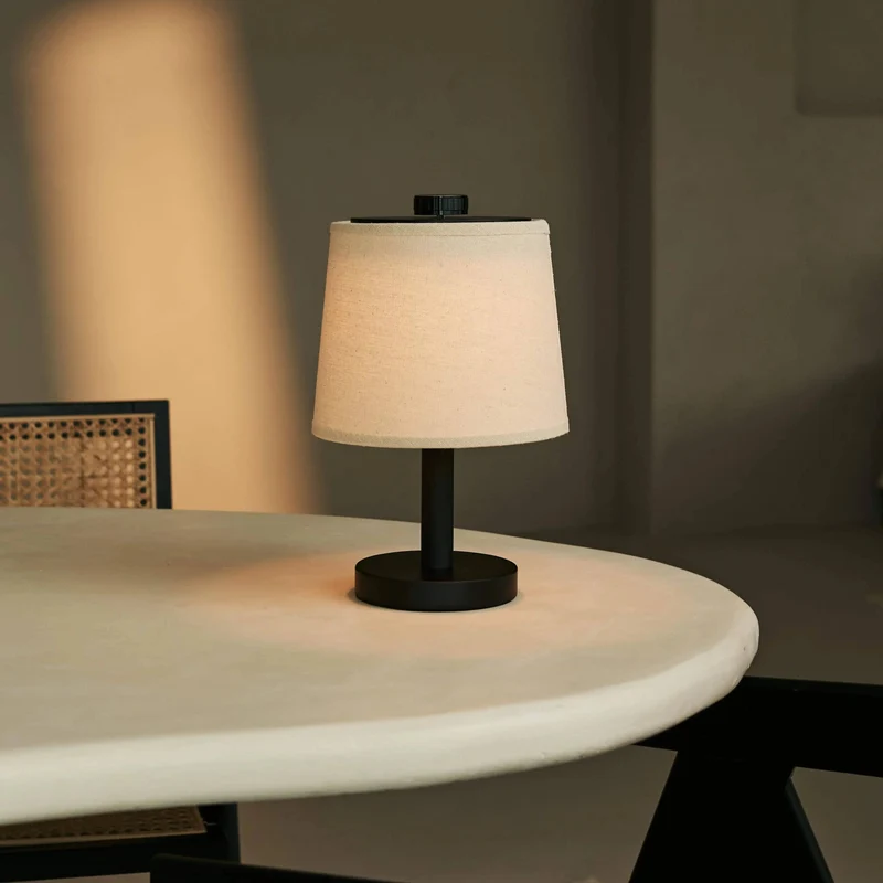 Schwarze Wiederaufladbare Holzlampe Rover | Kabellos, Dimmbare & Leinenmischung