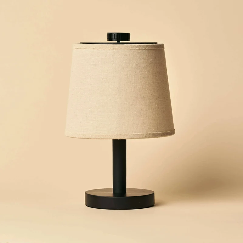 Schwarze Wiederaufladbare Holzlampe Rover | Kabellos, Dimmbare & Leinenmischung
