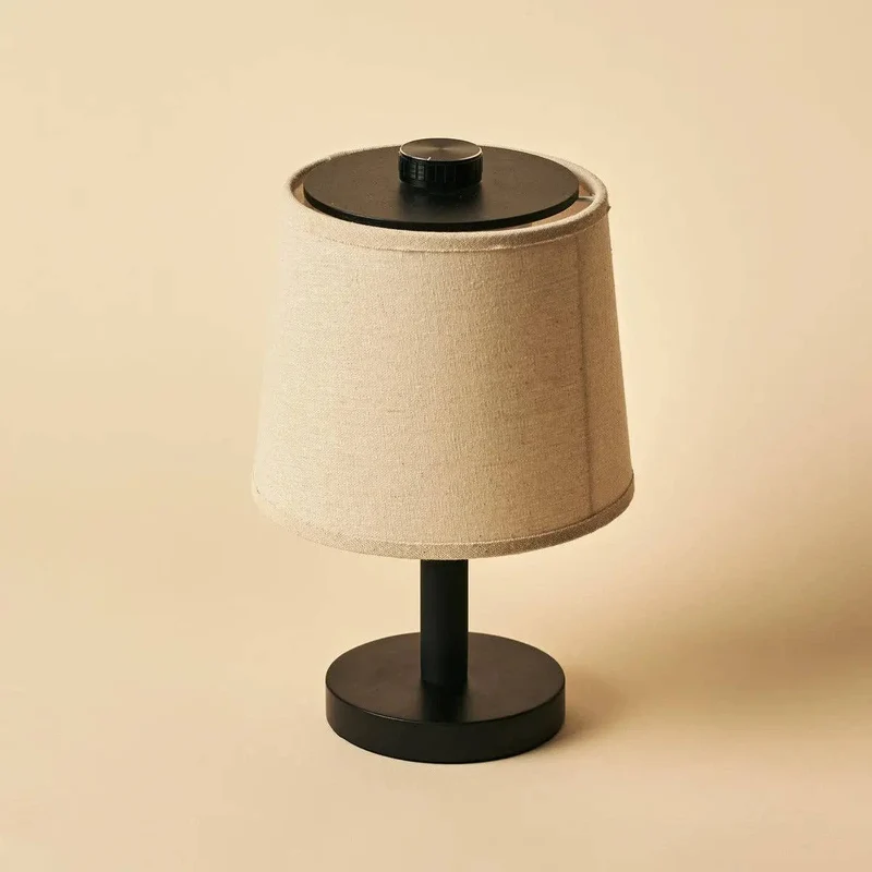 Schwarze Wiederaufladbare Holzlampe Rover | Kabellos, Dimmbare & Leinenmischung