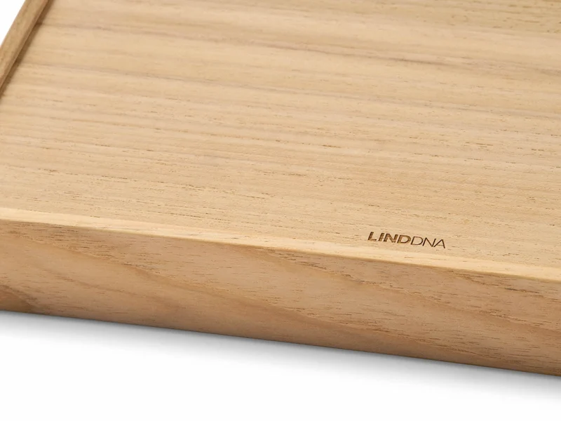 LIND DNA Nupo Tablett Teak Square Slim airy nougat 36,6x14,6cm