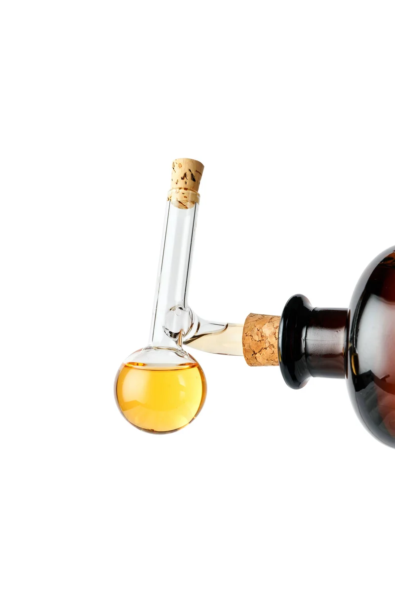 Ausgießer, + Design Geschenkkarton, 2 cl, mundgeblasen