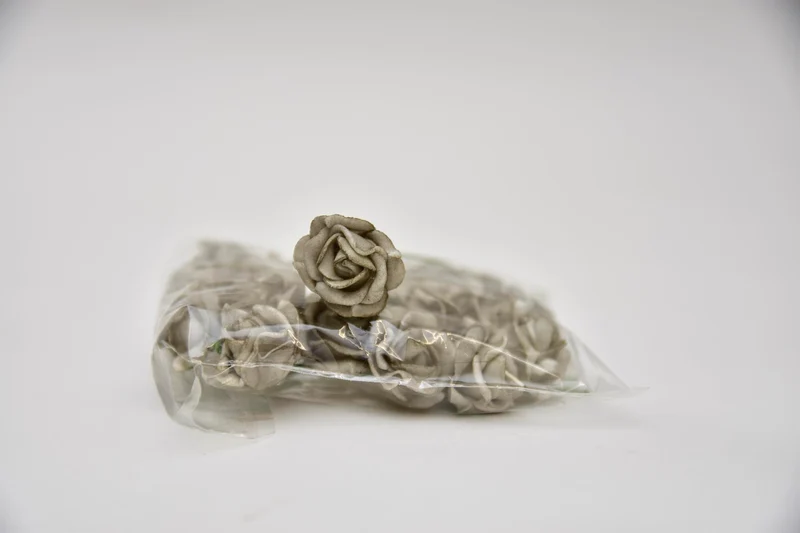 Schaumrose 2,5 cm 20 Stück hellgrau ''Deluxe''