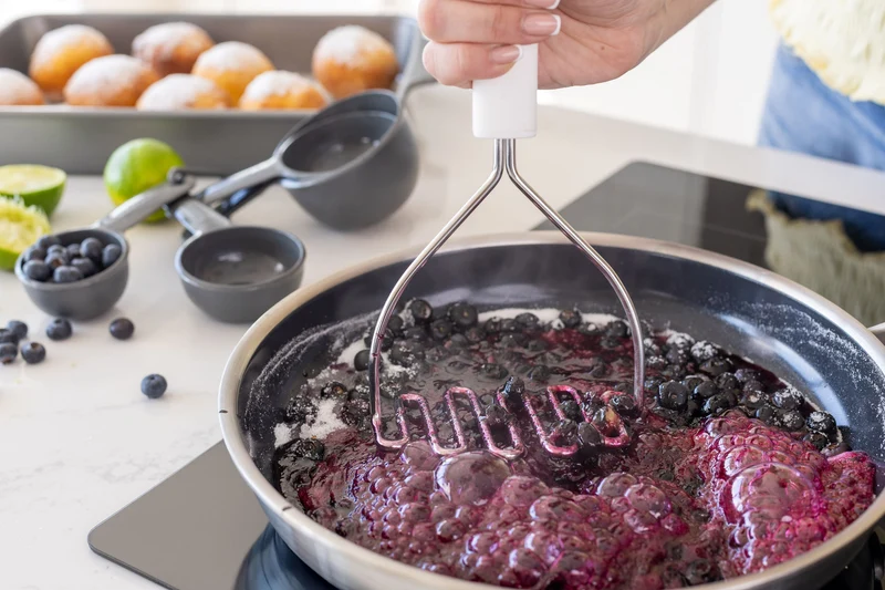 KitchenAid Kartoffelstampfer Classic Porzellanweiß Edelstahl 25,5cm - Püree