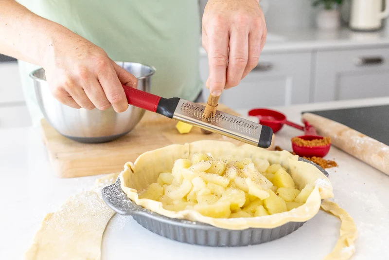 KitchenAid Reibe Classic Kaiserrot Edelstahl/Kunststoff 29cm Fein - Raspel