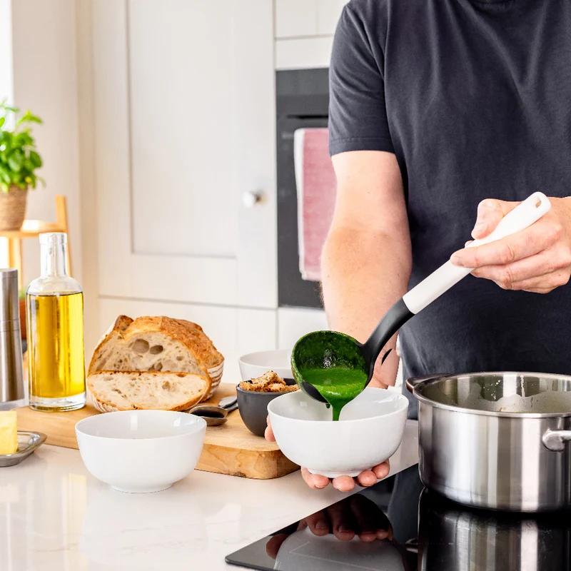 KitchenAid Suppenkelle Classic Porzellanweiß Plastik 30cm - Schöpflöffel