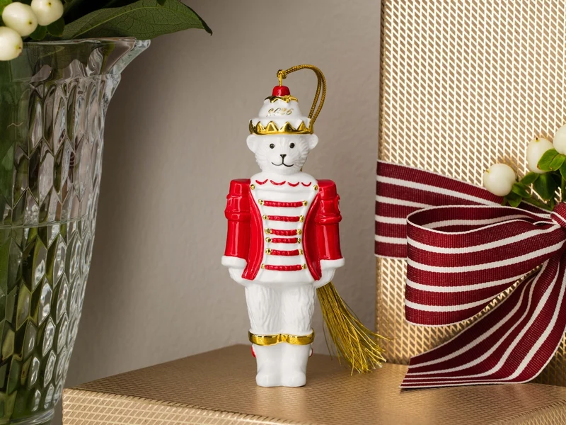 Villeroy & Boch Christmas Classics Ornament Teddy-Nussknacker 2026