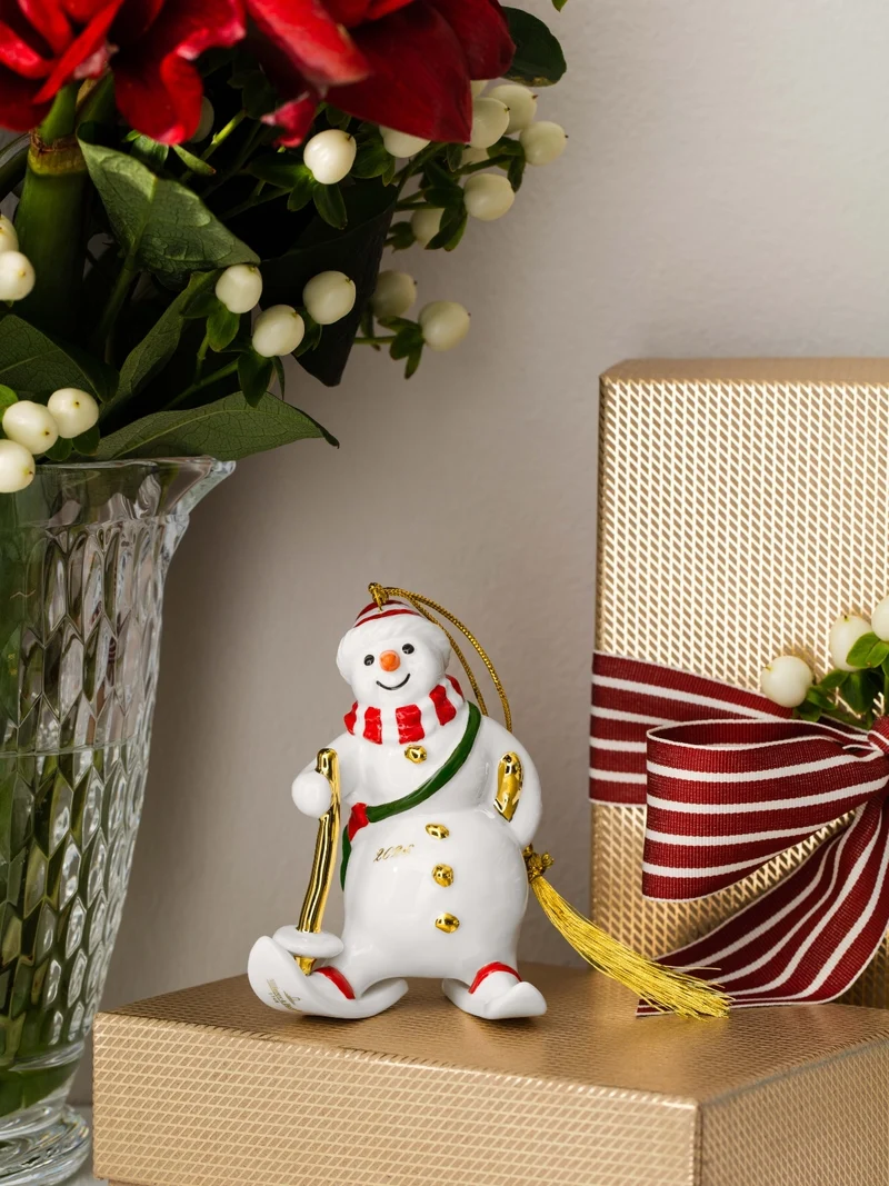 Villeroy & Boch Christmas Classics Ornament Schneemann 2026