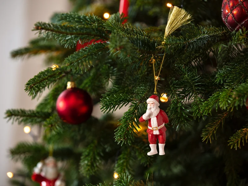 Villeroy & Boch Christmas Classics Ornament Santa 2026