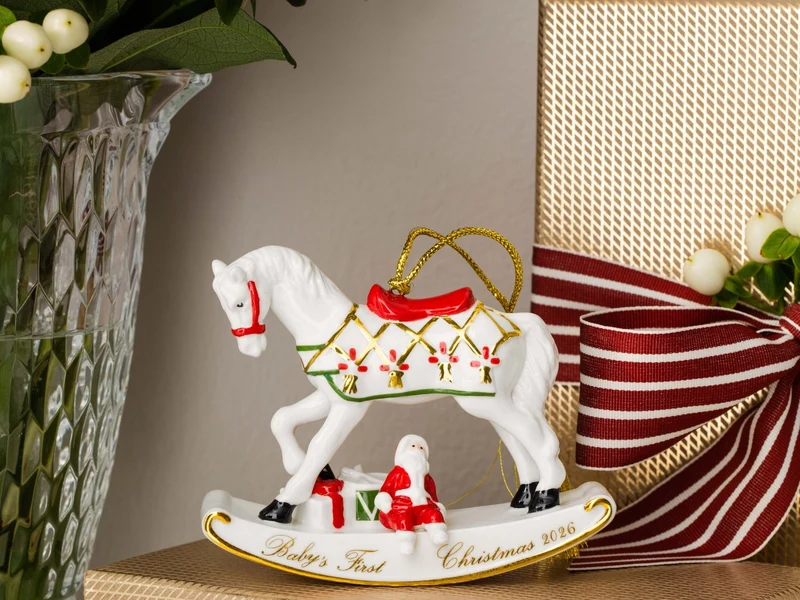 Villeroy & Boch Christmas Classics Ornament Schaukelpferd 2026
